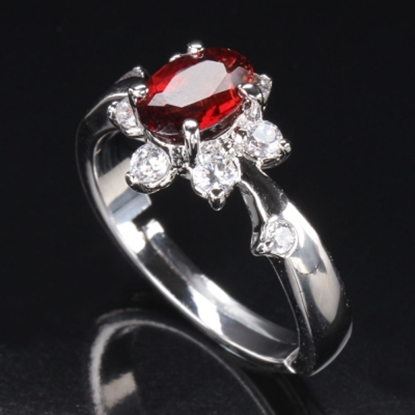 【雅紅珠寶】粉紅佳人天然1克拉紅榴石戒-活圍設計