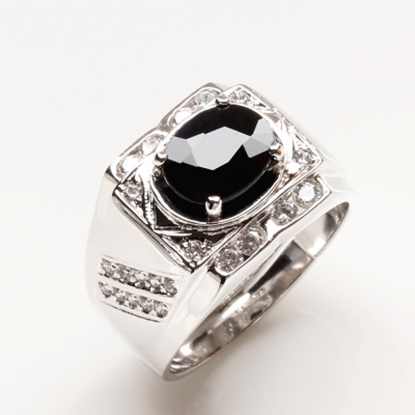 【雅紅珠寶】雄才大略天然2克拉黑藍寶戒-活圍設計